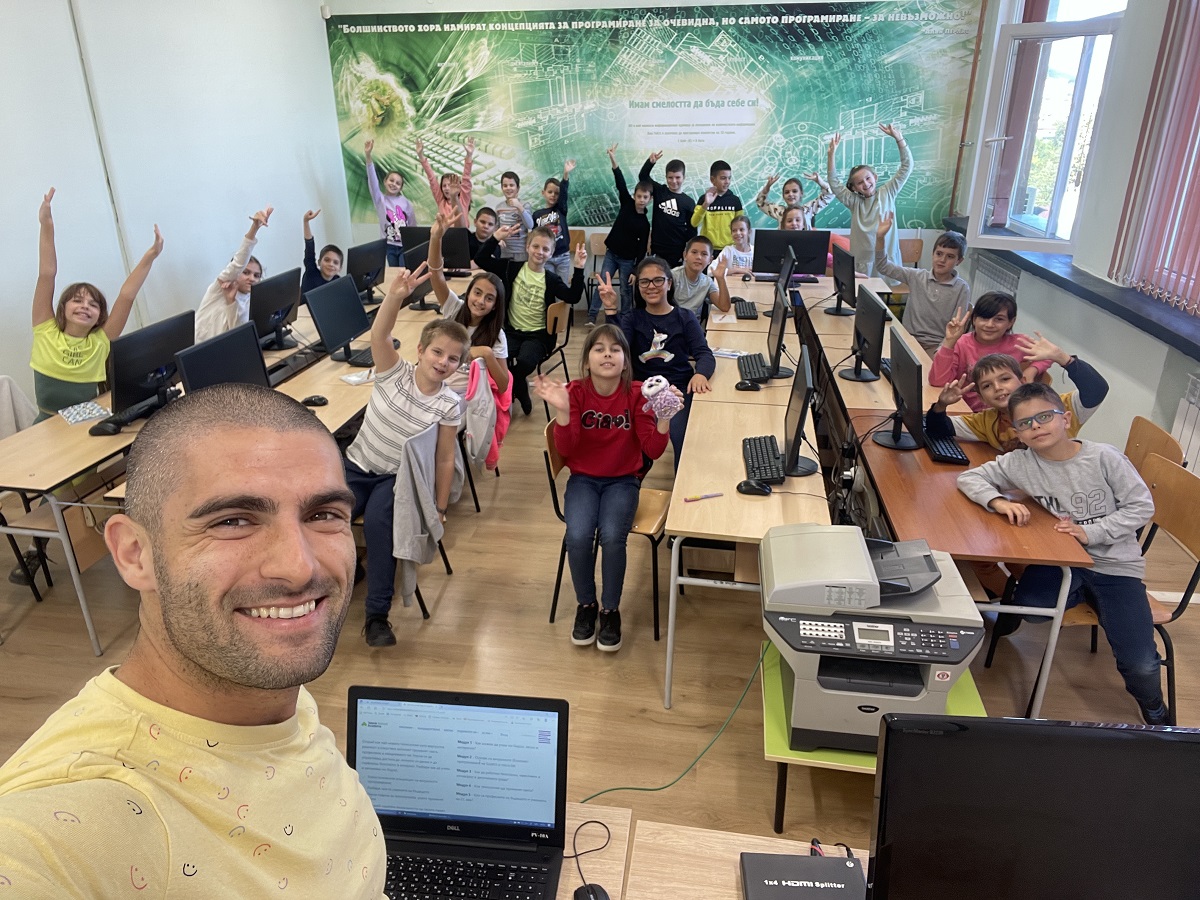 Telerik Academy School students Shumen Digital science